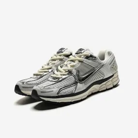 Nike Zoom Vomero 5 Photon Dust Metallic Silver 白銀 慢跑鞋 FD0884-025